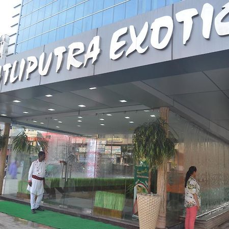 Hotel Patliputra Exotica Патна Екстериор снимка