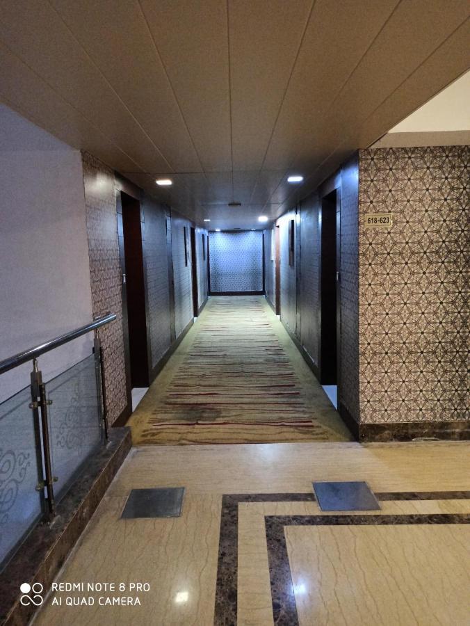 Hotel Patliputra Exotica Патна Екстериор снимка