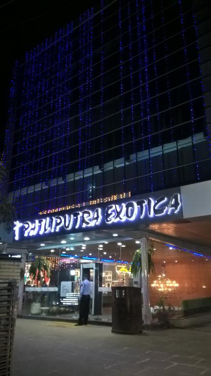 Hotel Patliputra Exotica Патна Екстериор снимка